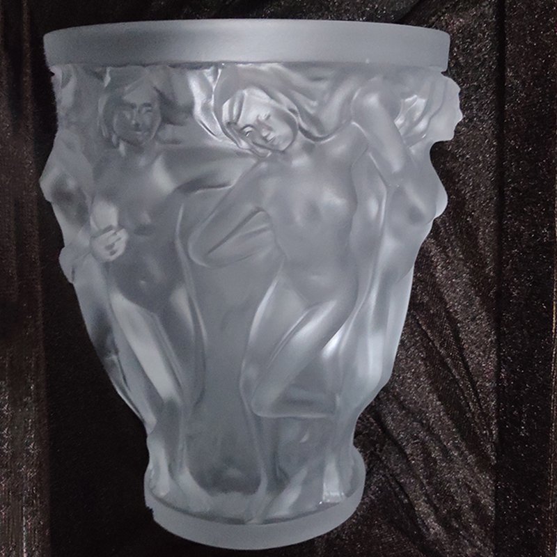 3D Sculpture Girl Crystal Angel Vase Bakhoor Flower Holder Crafts For Home Decoration Office Eastern Handmade Gift